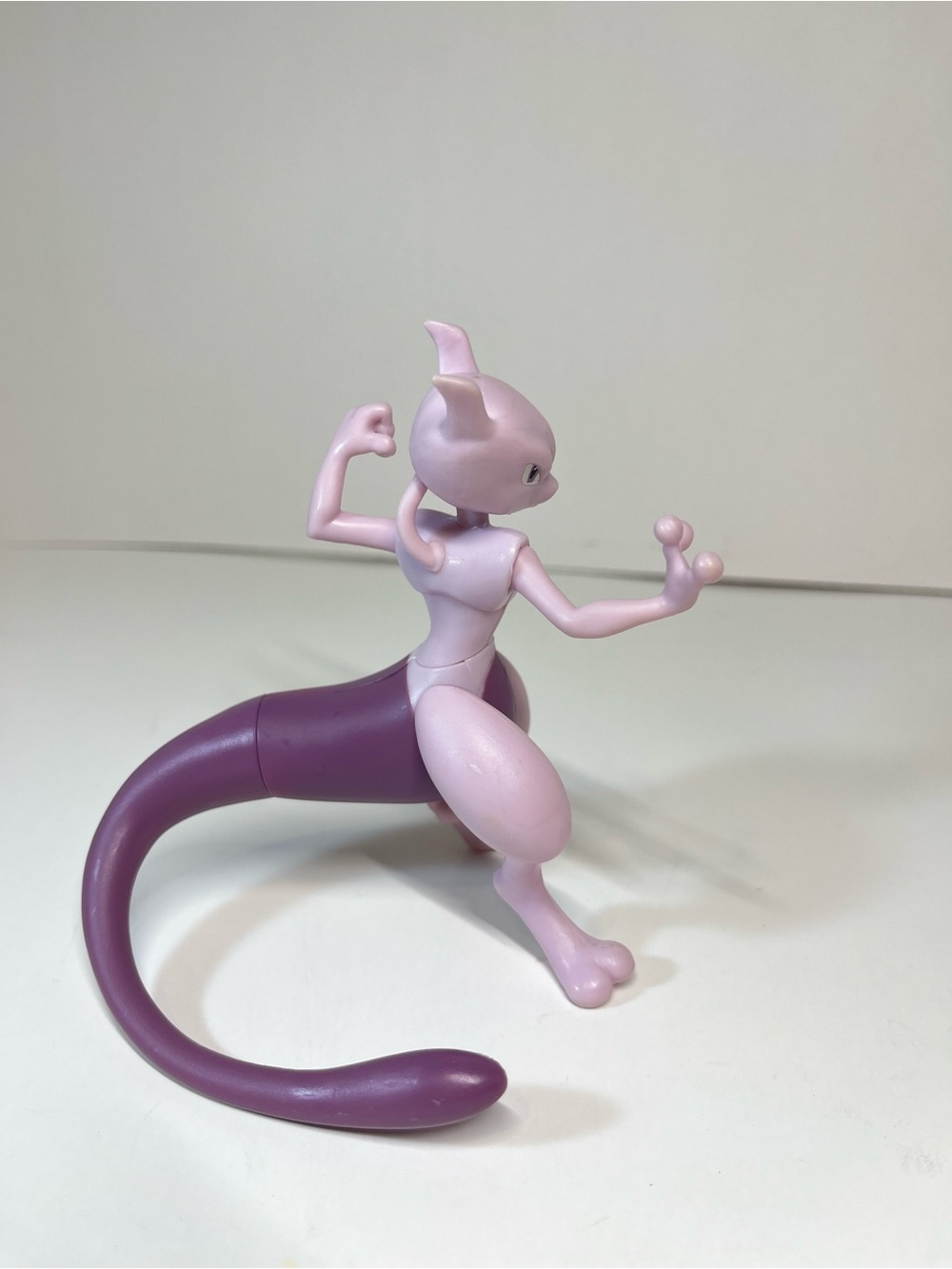 2019 Pokemon Mewto 4.5" Battle Feature Deluxe Action Figure Toy Articulated - Picture 7 of 10